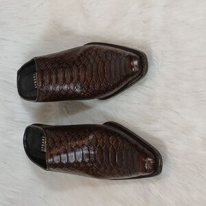 Stuart Weitzman Dark Brown  Leather Crocodile Print Mule Sz 8.5 M